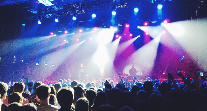 Stades Featured Image Mobile